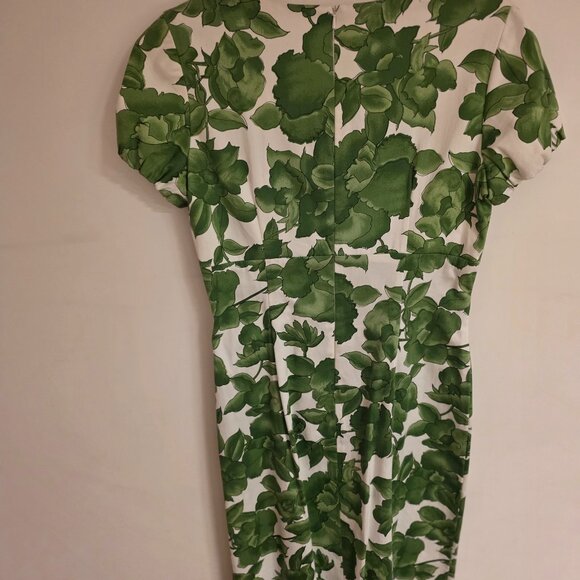 Dress - Picture 1 of 4